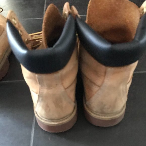 Sold Timberland Premium 6" Size 5.5 - Picture 3 of 6